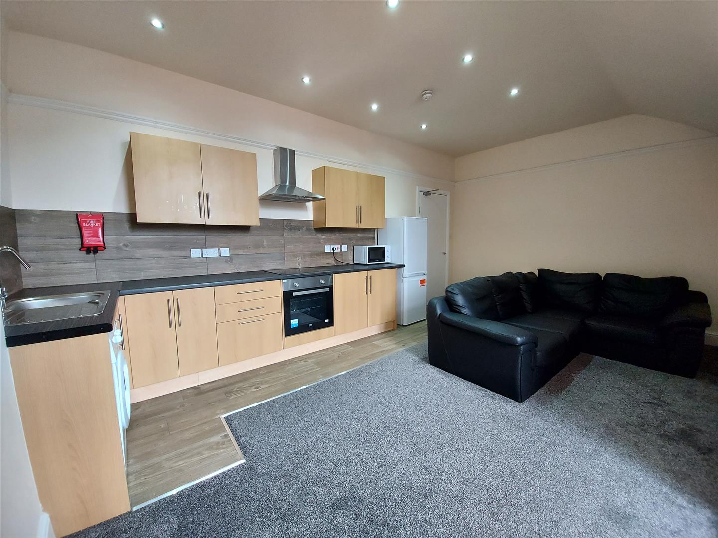 Flat , A, Ribblesdale Place, PR1 3NA